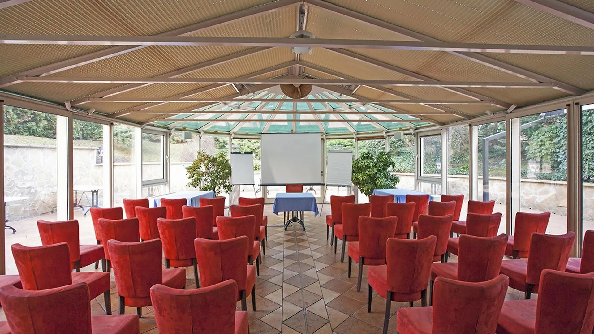 ****  Hotel Mediterran Budapest Ungarn