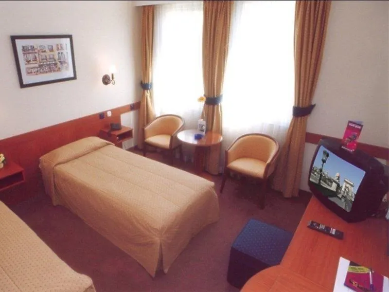 Hotel Mediterran Budapest 4*,  Ungarn
